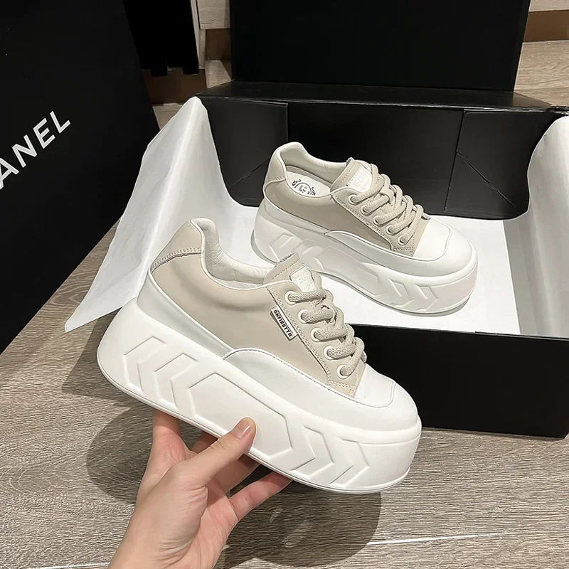 Tenisky v štýle vysokého štýlu All-Match White Platform Shoes topánky Ženy vulkanizujú topánky Príležitostné topánky Ženy Pohodlný priedušný tenis