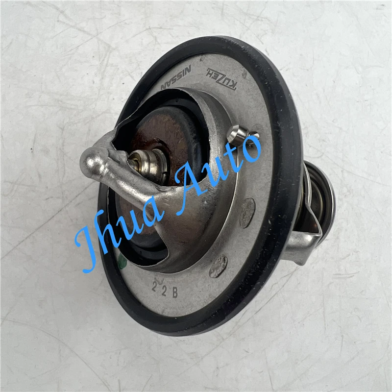 Termostat motora Termostat pre Nissan Armada Patrol Y62 Urvan NV350 212001A1A 21200-1LA1A