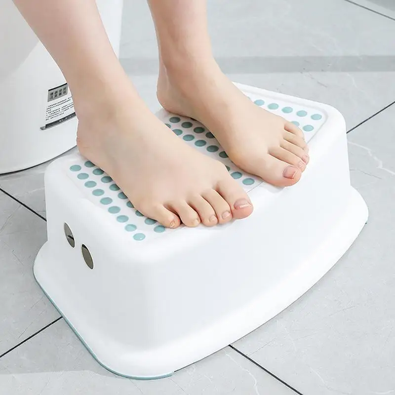 Toaletná stolička Non-šmykľavka kúpeľňa nočník nočník ergonomická a stabilná stolička s drevou stoličkou pre ťažkú ​​stolicu pre dospelých