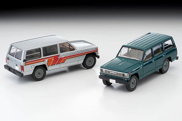 Tomytec 1:64 TLV N109 A/B/C/D Safari Extra Van DX Limited Edition Simulation Zliatina statické auto modely hračky