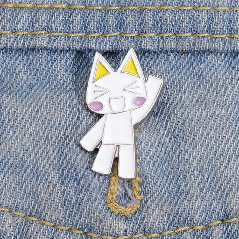 Toro Inoue Cat Smalt Pins Custom Smeling Kitten Brošne klošné odznaky Game Animal Jewelry Darček prepravu