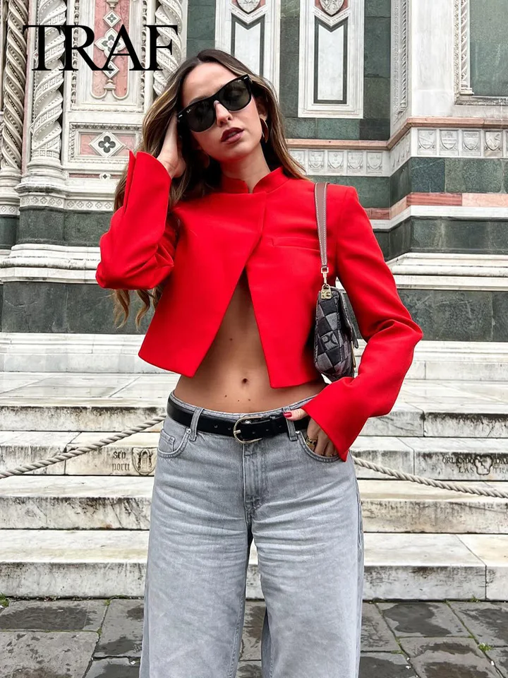 TRAF 2024 Spring Dámsky módny oblek červený kabát stojan golier Slim Short Blazer Jacket Woman Button Streetwear Streetwear Female Mardigan Tops