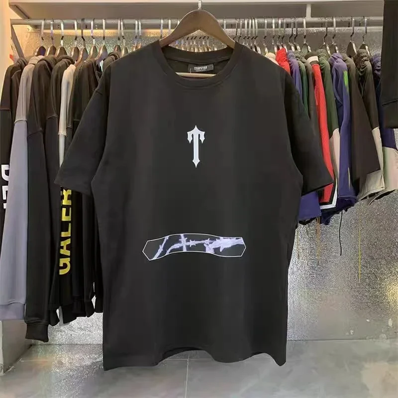Trendy Brand Trapstar Barbed Wire Aow Tee Výklenok Tlač okrúhly krk Krátke rukávy Pánske dámske dámske tričko American Style Tričko