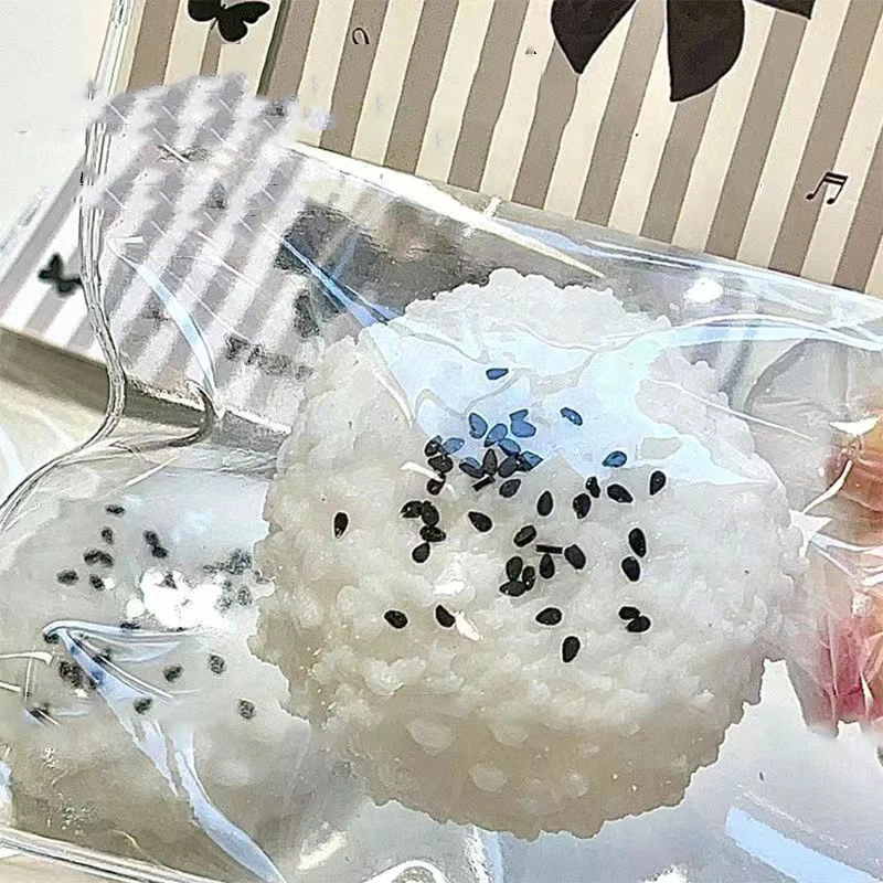 Trojuholníky sezamové ryžové gule Sushi silikónové elastické štipľavé prsty prsty fidgety hračky pre dospelých