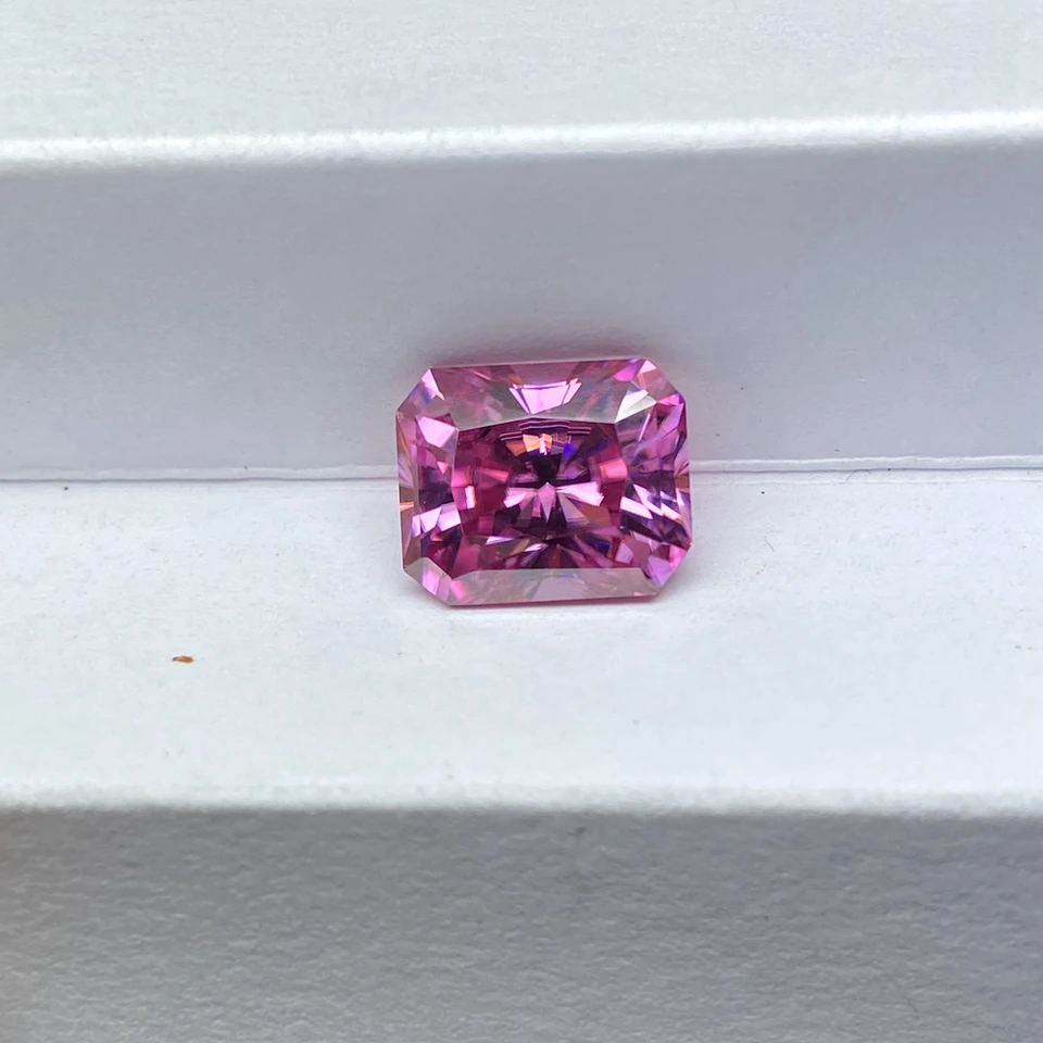 Tuk štvorcový ružový d VVS1 farba Moissanit Stone Lab Lable Get Gems Pass Diamond Tester s certifikátom GRA Certifikát jemný šperk diamant