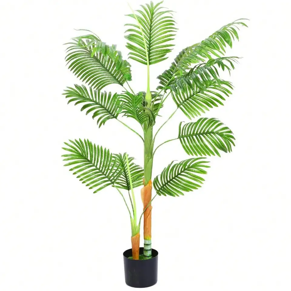 Umelá rastlina Areca Palm, falošná fauxová tropická palmová rastlina na domáce Vianoce