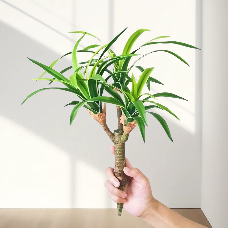 Umelé dracaena tropické realistické falošné rastliny plastové vnútorné palmové stromy Hotel obývacia izba domova dekorácie doplnky