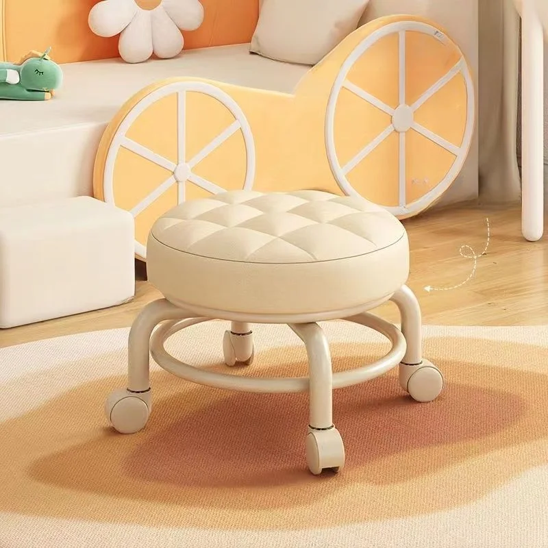 Univerzálne koleso malá stolička Domáca kladka Low Stool Lavica s malá okrúhla stolička Sofa Stool Malé stoličky Plastové operadlo