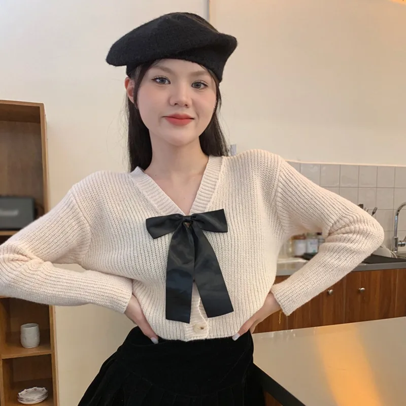 V s krkom dlhý rukáv s dlhým rukávom Príležitostné dámske dámske dámske s dlhým rukávom Top Vintage Kórejská verzia Bowknot Cardigan
