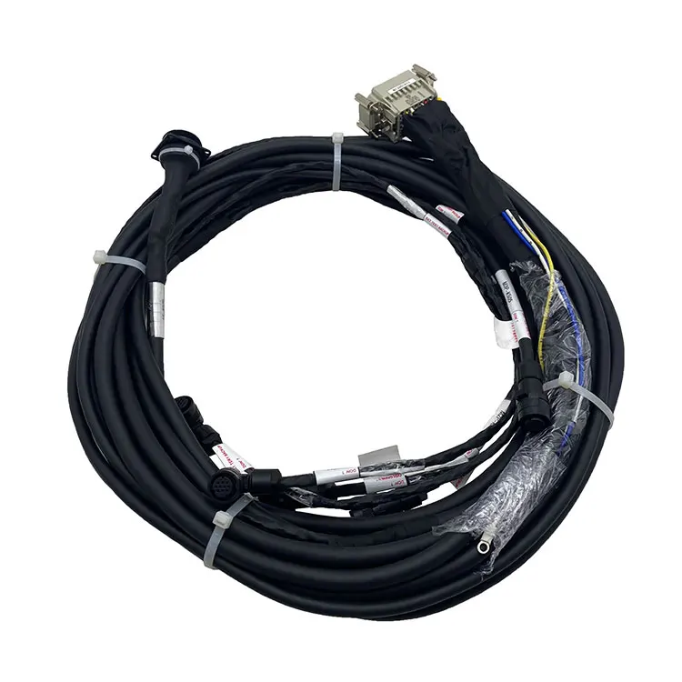 V sklade úplne nový FANUC Industrial Robot Accessories Body Encoder Cable A660-8018-T897 pre M-2000IC-165F/210F
