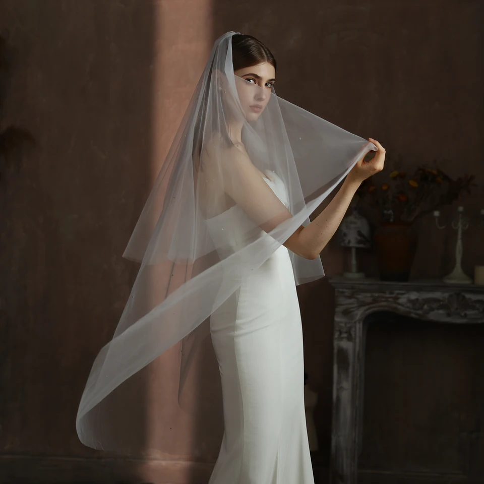 V308 Elegantná svadobná svadobná svadobná ručne vyrábaná dvojvrstvová dvojvrstvová tyl tyl Crystal Beading White Long Brides, ktorá sa má stať závojom čelenky
