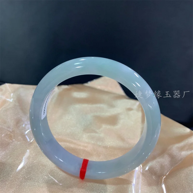 Vec jeden obrázok Prírodný Mjanmarsko A-Level Light Spring Color Jade Náramok Deti Send C