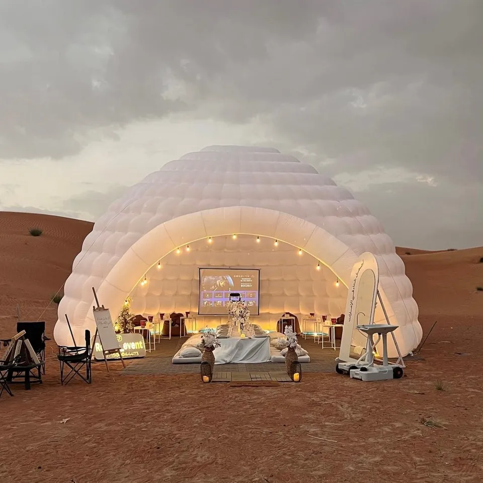 Veľká nová outdoorová aktivita výstava Diódové svetlo nafukovacie biele igloo kupolový stan, továrenské priame, prispôsobiteľné