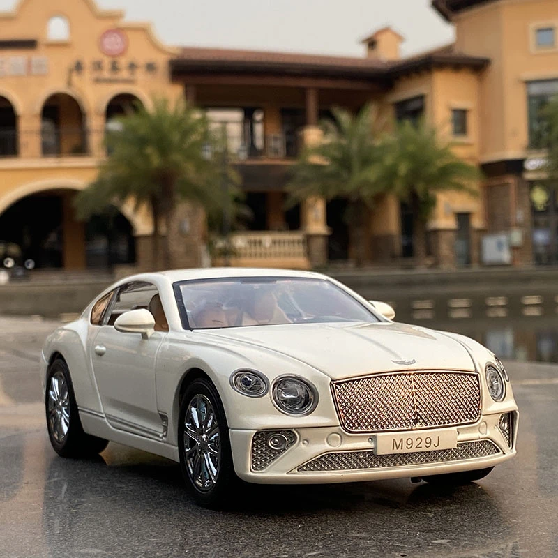 Veľká veľkosť 1:24 Continental GT zliatinový model automobilu Diecast Simulation Metal Luxy Car Model Zvuk svetlo zbierka Zbierka detských hračiek Darček