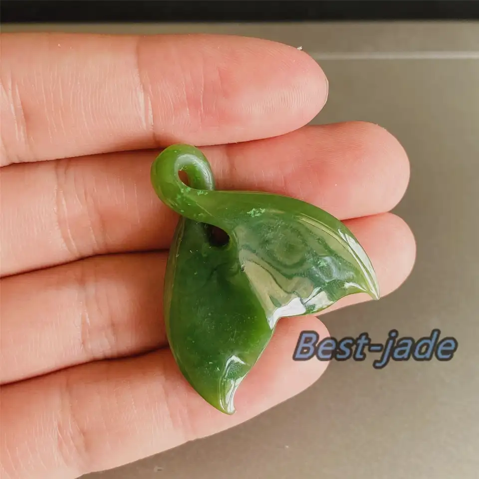 Veľryba Tail Green Nephrite Jade prívesok Nový Zéland Maori v štýle Greenstone Pounnamu Kanadský koru rybí náhrdelník