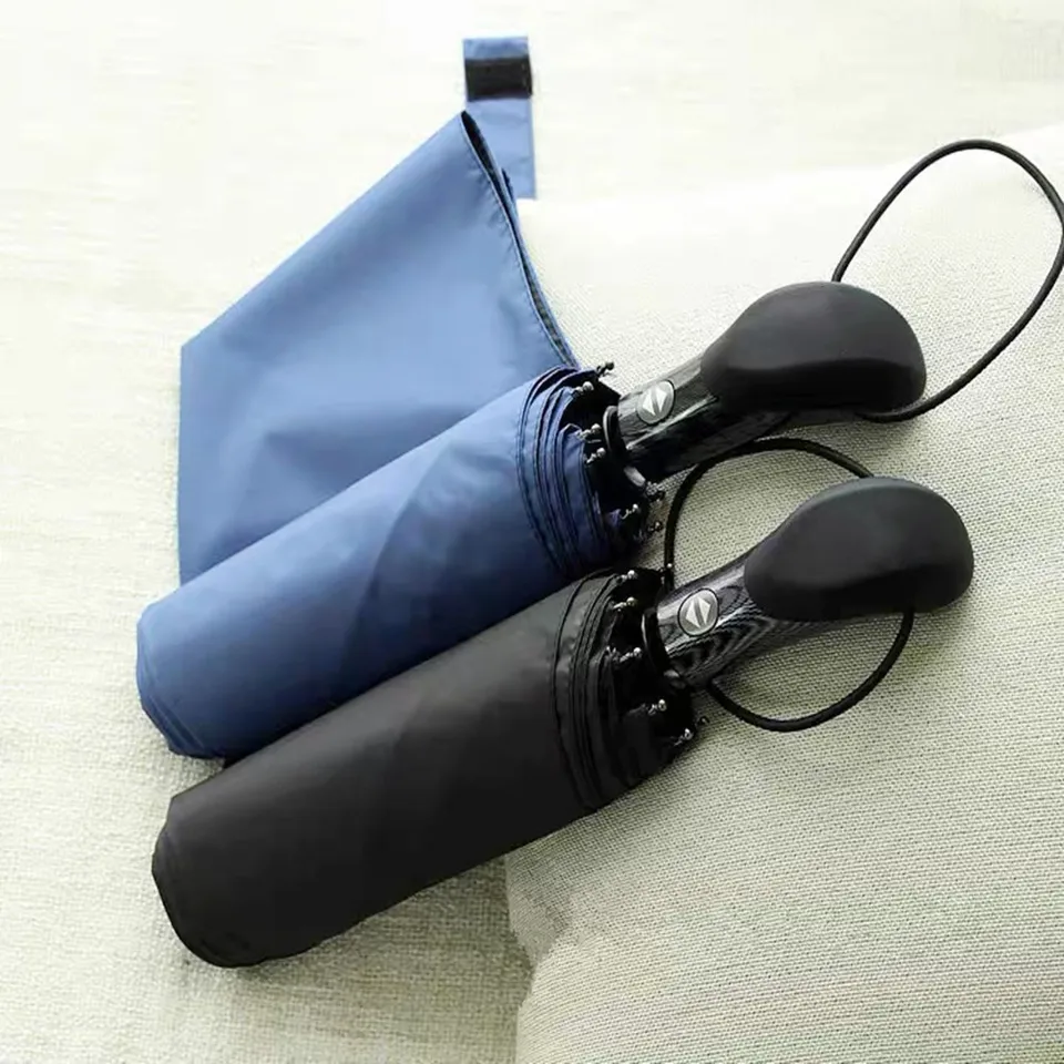 Vhodné pre Audi All Series Umbrellas Trojnásobné čierne gumové automatické dáždniky Windproof Talesk Autori dáždniky
