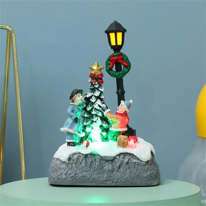 Vianočná dedinská scéna vianočná dedina s pohybom a ľahká miniatúrna lampa s ľahkou vianočnou dekoráciou miniatúrna chara