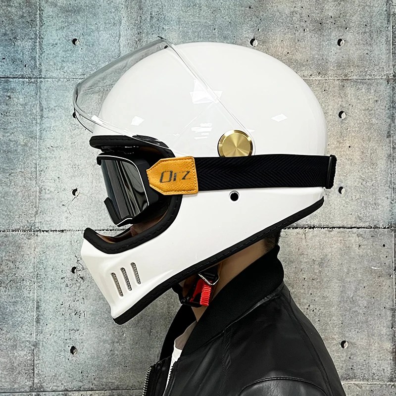 Vintage motocyklová prilba, pretekár vintage káve, osobnosť, celá tvár, šošovky PC, semišová podšívka, certifikovaná bodka, prúdový prúd.