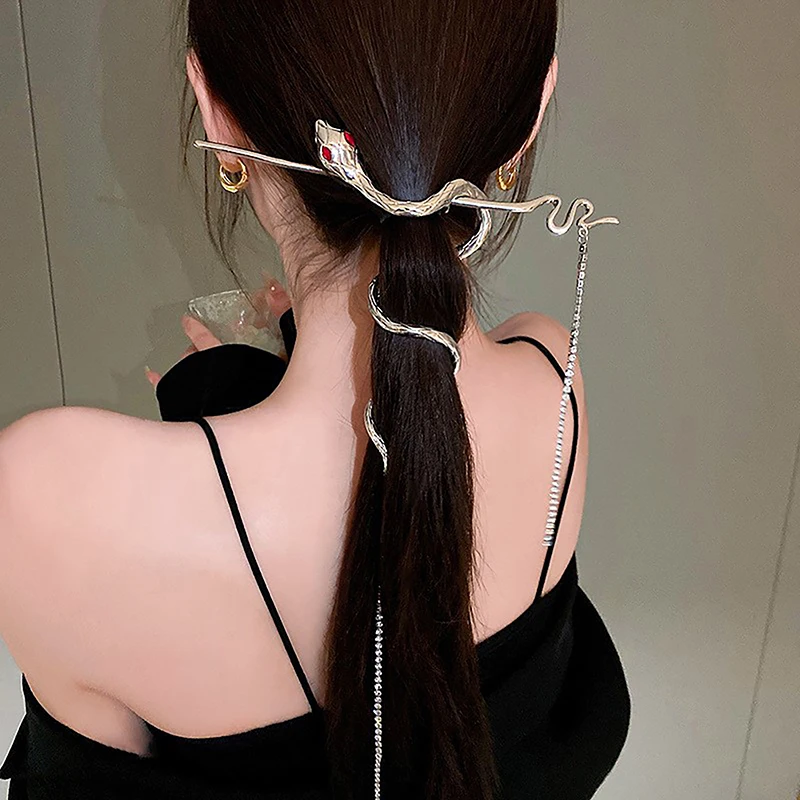 Vintage módny diamantový had tvar Fringe Hairpin Disk Hairstick Hair Canpstick pre ženy Punk šperky doplnky darček