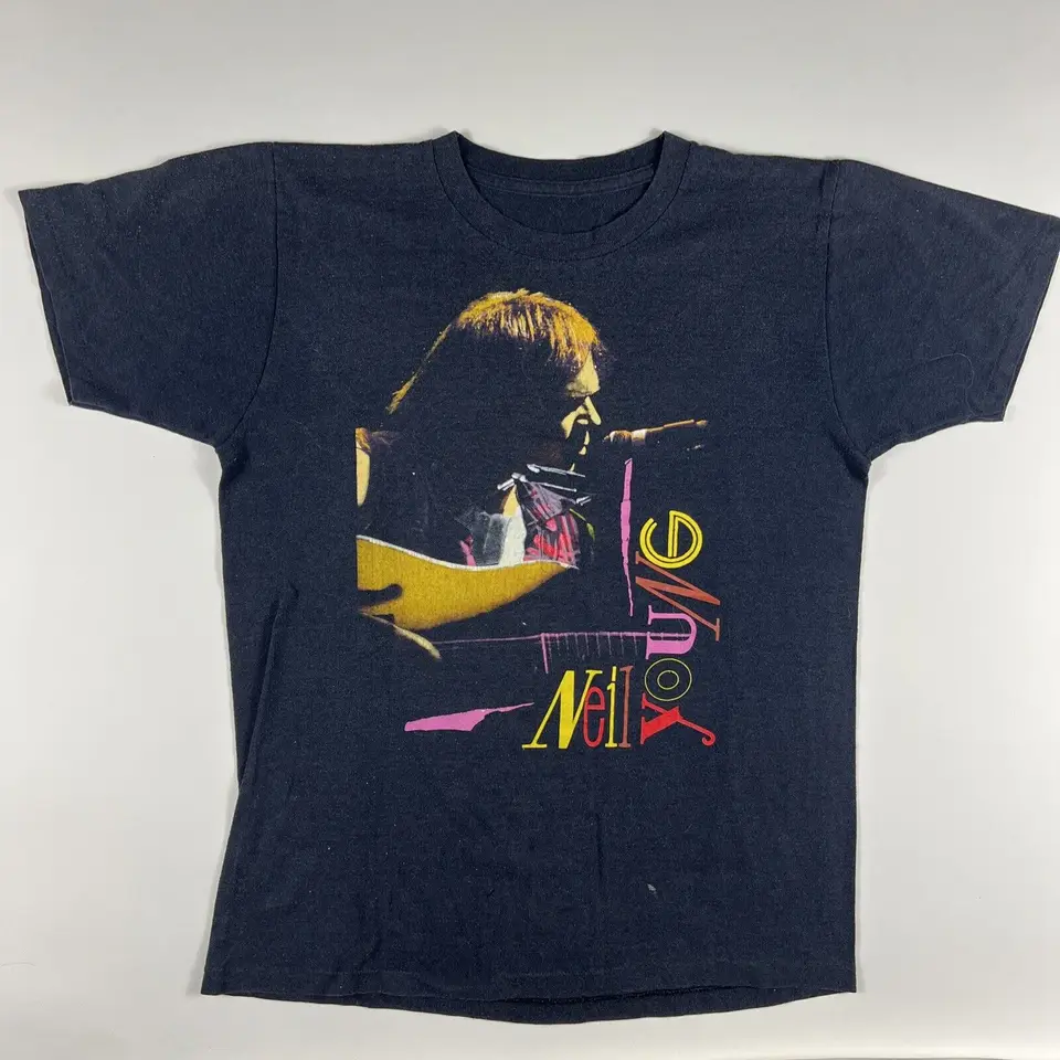 Vintage z roku 1986 Neil Young Tir Tour Tour 3. najlepšia garážová skupina na svete