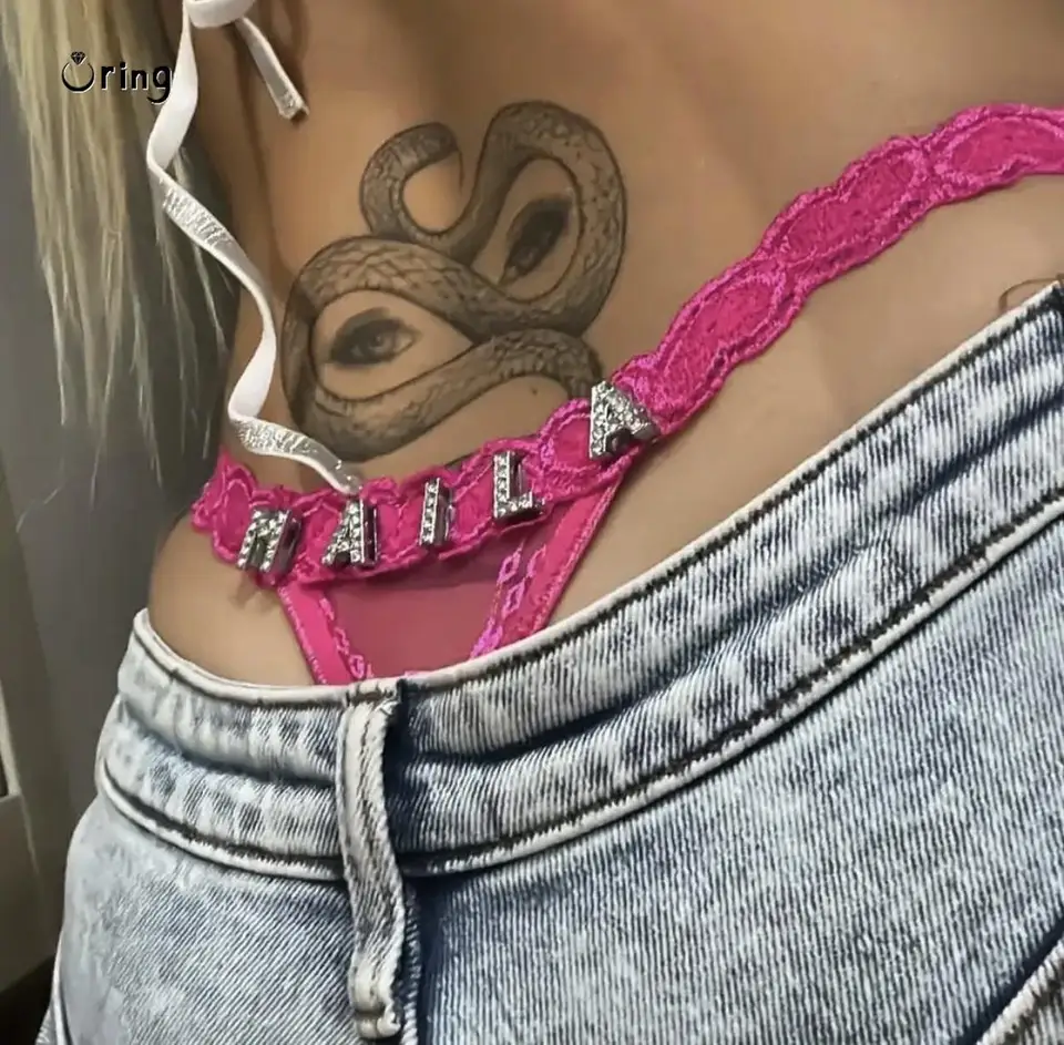 Vlastné meno sexy bikiny nohavičky s krištáľovým písmenom Hotwife Lingerie Prispôsobené spodná bielizeň pre ženský osobný reťazec