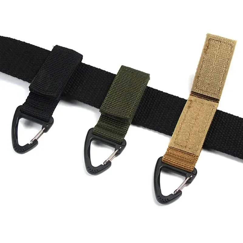 Vonkajšie kempingové turistické nylonové stuhy Keychain Tactical Batkack Triangle Batohový pásový pásový pripevňovač háčik