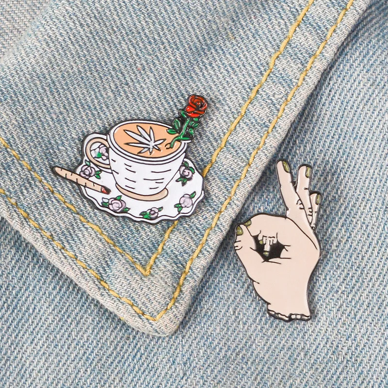 Vtipný stredný prst Rose Coffee Pins OK Brošes