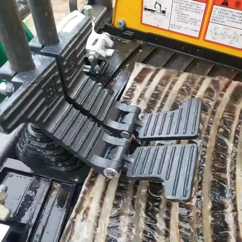 Vykopávajúci chôdzu pedál Kubota 15 Sany Xugong Drilling Free Welding Priamej inštalácie mini rýpadla Lovol 18 Xugong 15 Lonking 16