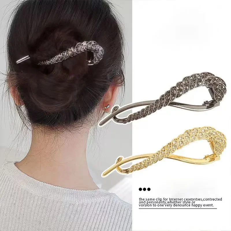 Vynikajúca postava Osem kamienok Twist Twist Hair Clip Elegantné šumivé vlasy