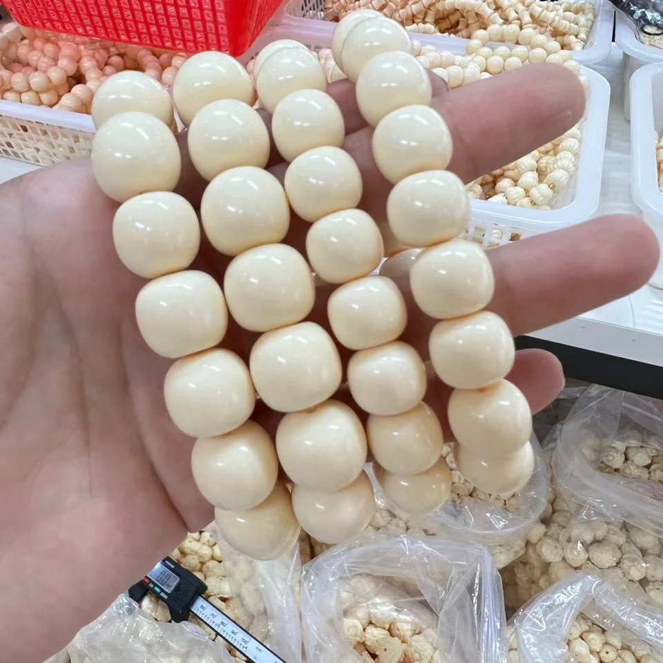 Vyrezávané korálky so slonovinou so starým štýlom korálky náramok DIY ovocné náramok Super roztomilé príslušenstvo vreckové príslušenstvo pre mužov
