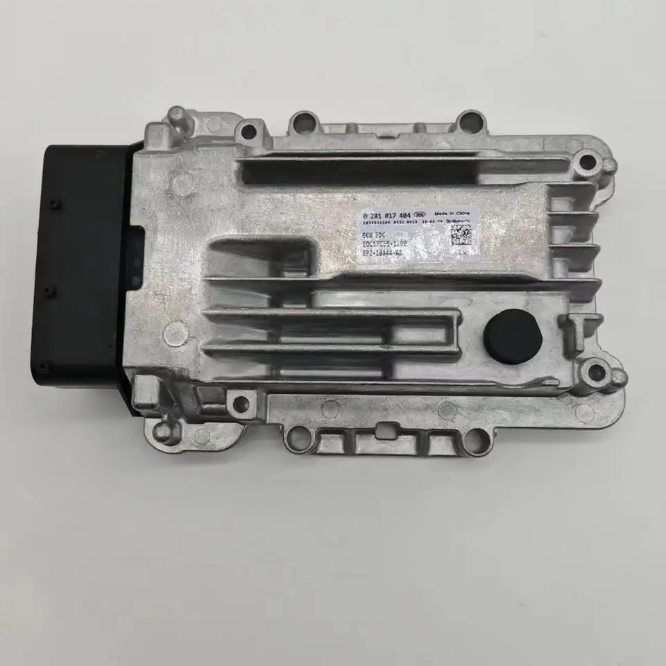 Vysoko kvalitná 0281017404 0281 017 404 ECU MOTOROVÁ ROZMAŠÍ ROZMAŠÍ ONCATION ELECTRONÁLNA jednotka EDC17C55