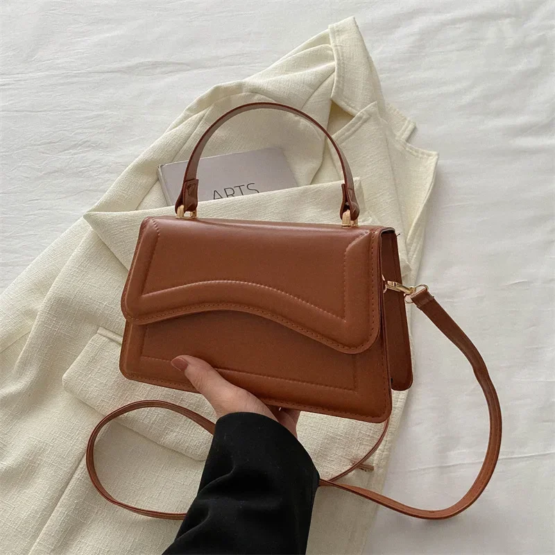 Vysoko kvalitná kožená kabelka PU Dámska taška Dámska taška Mastá farba ramenných kabelkov Lady Messenger Small Tote for Women Girls