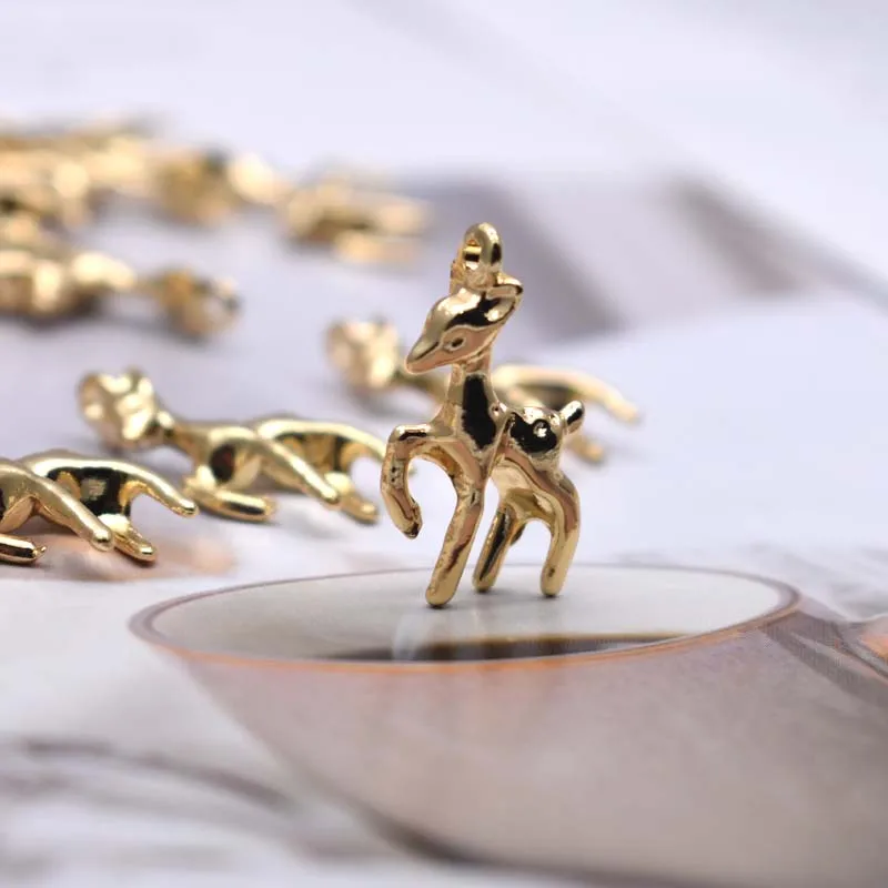 Vysoko kvalitné kovové zliatiny 3D roztomilé jeleňové farárske kúzla Pendants pre šperky tvorby nálezov DIY Náramky Náramky