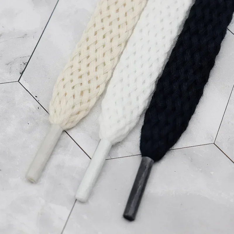 Vysoko kvalitné unisex príležitostné tenisky Čierne biele šnúrky v 1,5 cm dvojvrstvovej bavlny hrubé tučné šnúrky pre značkové topánky