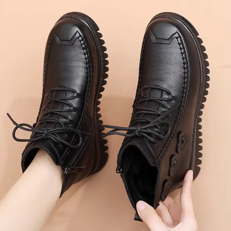 Vysoko kvalitné čierne členkové topánky pre ženy kožené topánky Zip Deco Woman Winter 2023 Nepremokavé dažďové snehové topánky Dámske kožušinové topánky