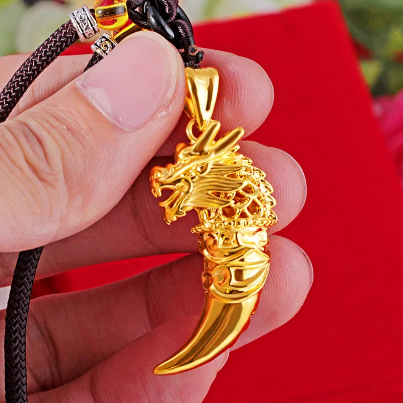 Vysoko kvalitný náhrdelník 24k zlatý náhrdelník Osobnosť módny pán Gold Wolf Zubný prívesok Darček AU999 Kovové tesnenie