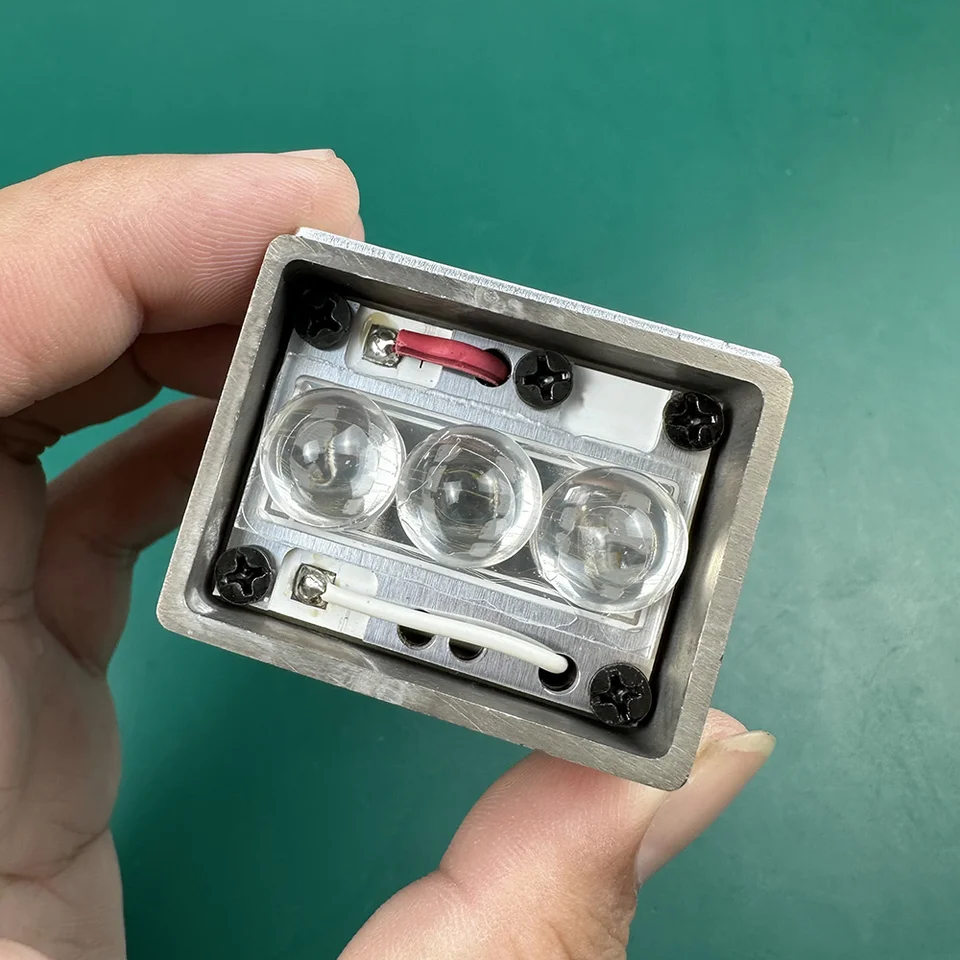 Vysoko výkonná voda chladená LED UV atramentová lampa ultrafialové žiarovky 3D fotosenzitívna živica tlačiarne Cure 365nm 395nm UV žiarovka
