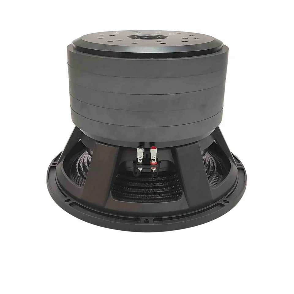 Vysoký 15-palcový subwoofer 3600 Watts 6-palcová hlasová cievka 5-vrstvový magnet