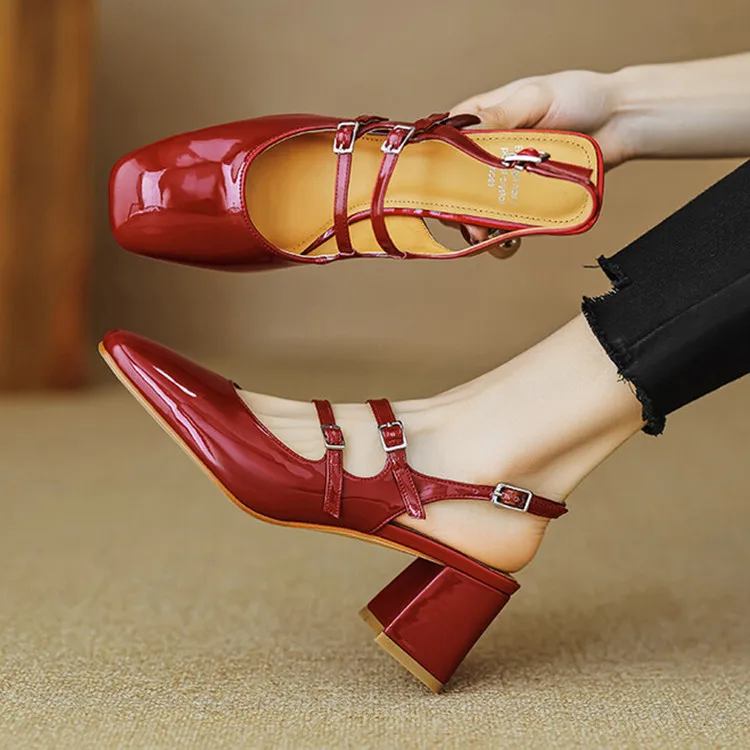Víno červené kože Ženy Plytké mary džínsy tenké popruhy Square High podpätky Sandále Strieborné elegantné praky Formálne čerpadlá Zapatillas