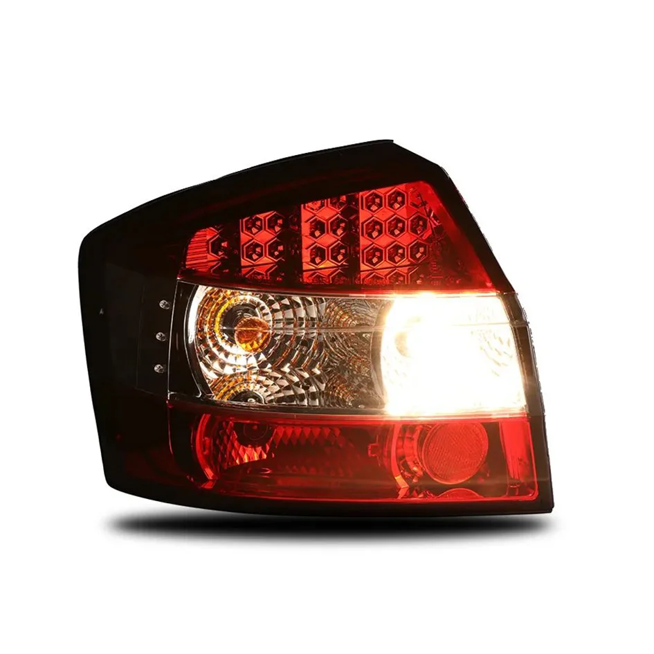 Výroba predaja automatického osvetlenia Systém zadného svetla upravené zadné svetlá sčernené na červenej pre Audi A4 B6 2001-2004 RHD a LHD