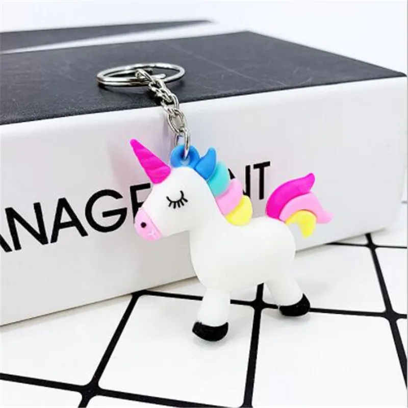 WKoud Cute Fairytale PVC UniCorn Keychain Multi-Style Horse Key Rings Držiteľ zliatiny Kľúčový reťazec pre ženy Dievčatá Darčekové šperky