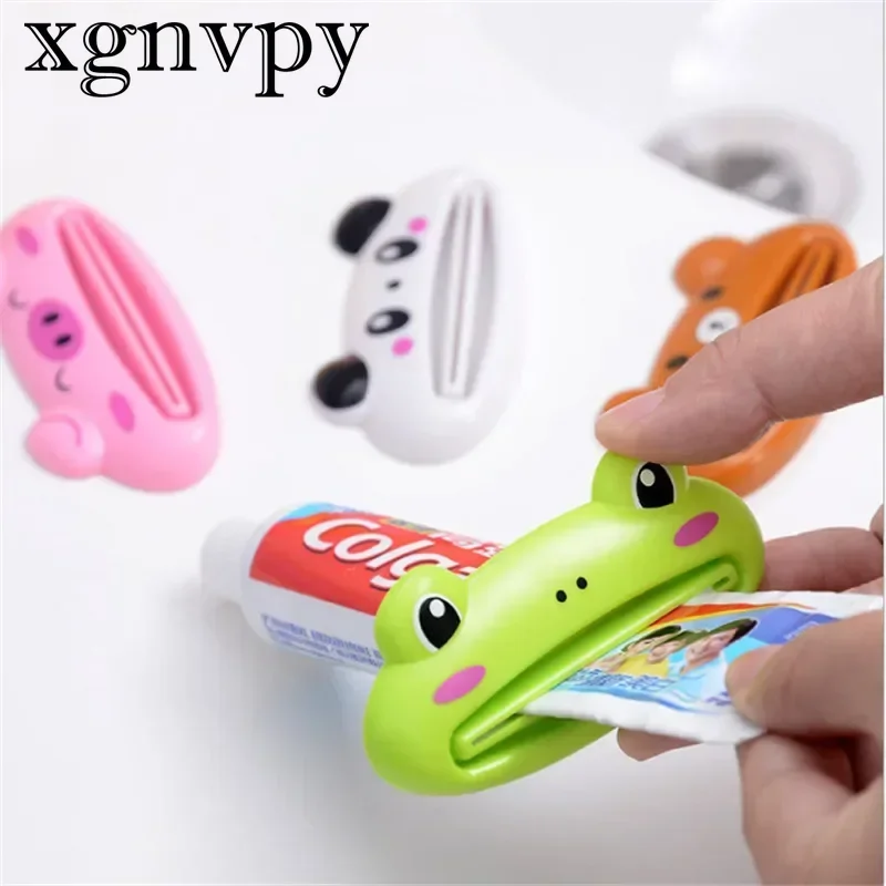 XGNVPy Multi-Function Tool Cartoon zubná pasta Sweezer kuchyňa Gadget Kúpeľňa Kúpeľňa Užitočné domáce dekorácie Dodávky