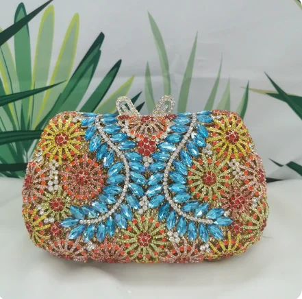 Xuyuan najnovšia ženská krištáľová večerná kabelka Lady Party so širokým ramenným remienkom Svadobné elegantné tašky Diamond Wallet Bag