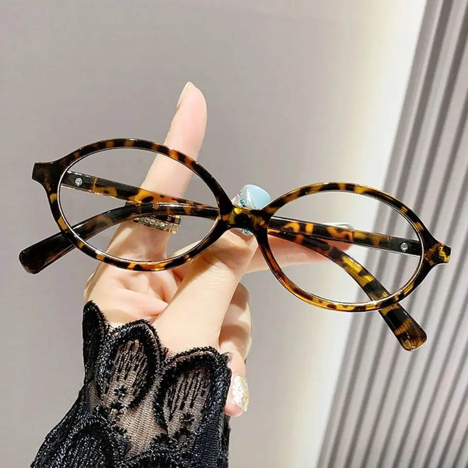 Y2K Retro oválny rám okuliare Ultralight Ženy Žena Sladké chladné očné okuliare Čítanie Čítanie Čítanie počítača Anti Blue Light Oveglasse