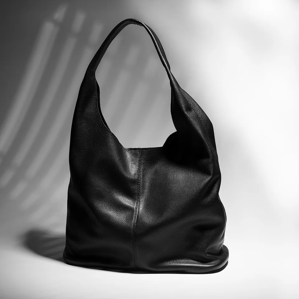 Yak Black Big Bag Nákupná taška hlava vrstva Cowhide Bag 2024 Jeseň/zimná koža Dámska taška na víkendové výlet na nákupné tašky Cowhide