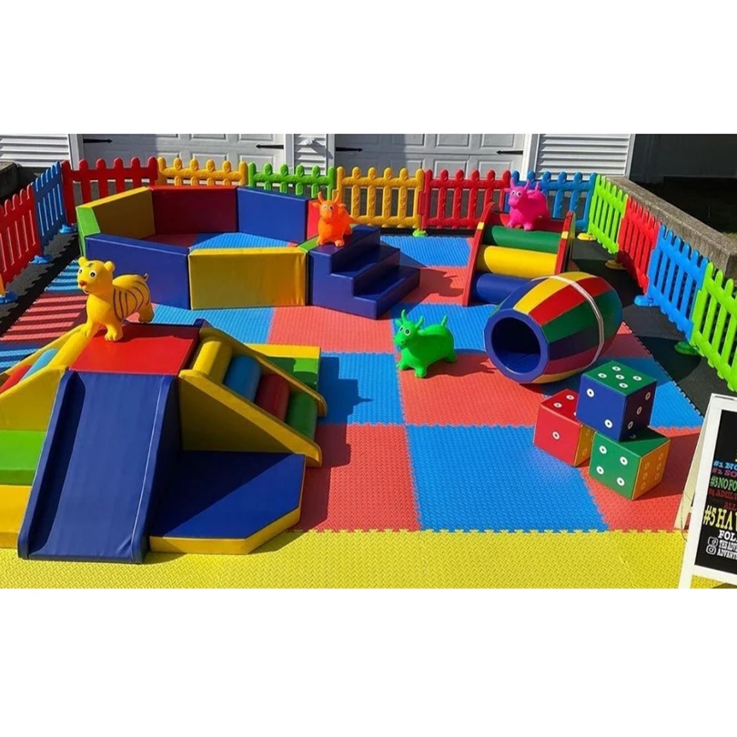 YLWCNN Prispôsobený park Soft Playground Park, plastový plot Outdoor Hero Zone detská hracia plocha Soft Soft Mat Game Play Center