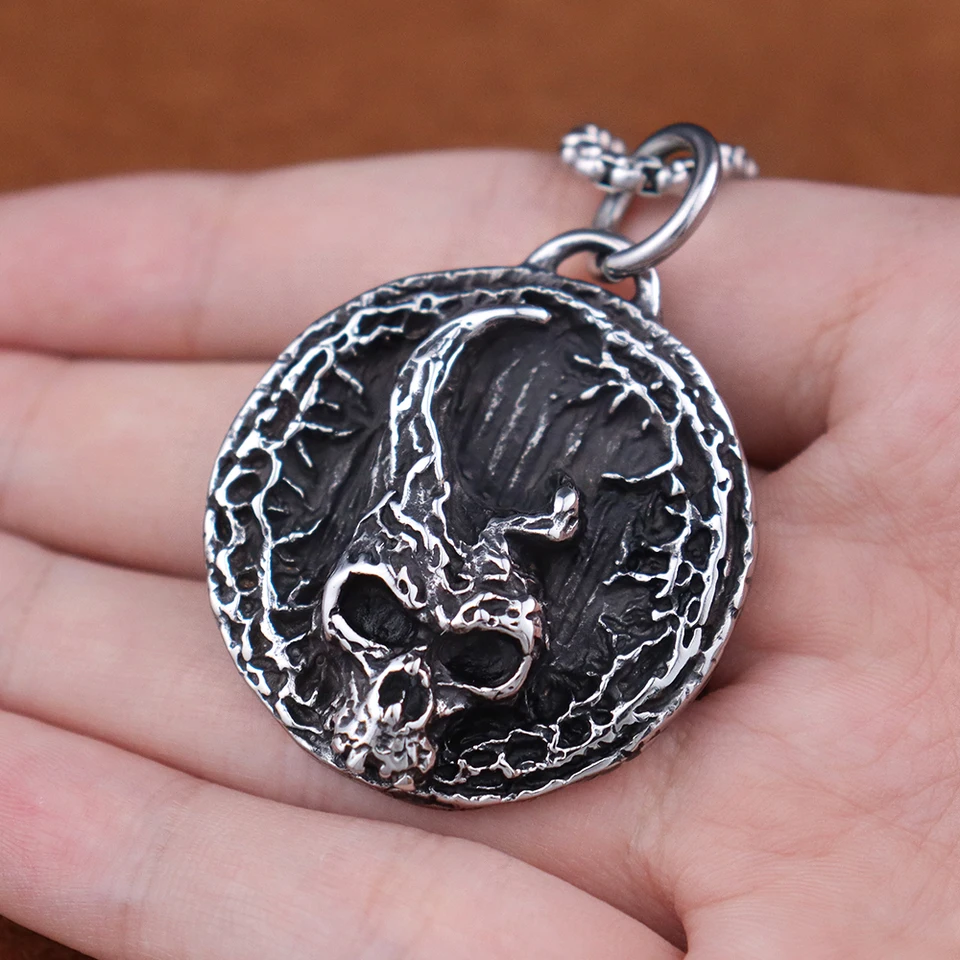 Z nehrdzavejúcej ocele gotický démon prívesok prívesok reťaz módny dominantný lebka Náhrdelník Amulet Creative Halloween Mužské šperky kvapky