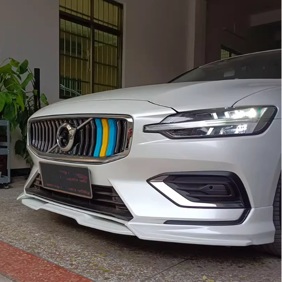 Za rok 2020 2021 2022 2023 2024 Volvo S60 V60 predný nárazník Roh rohový chránič externej modifikácie Body
