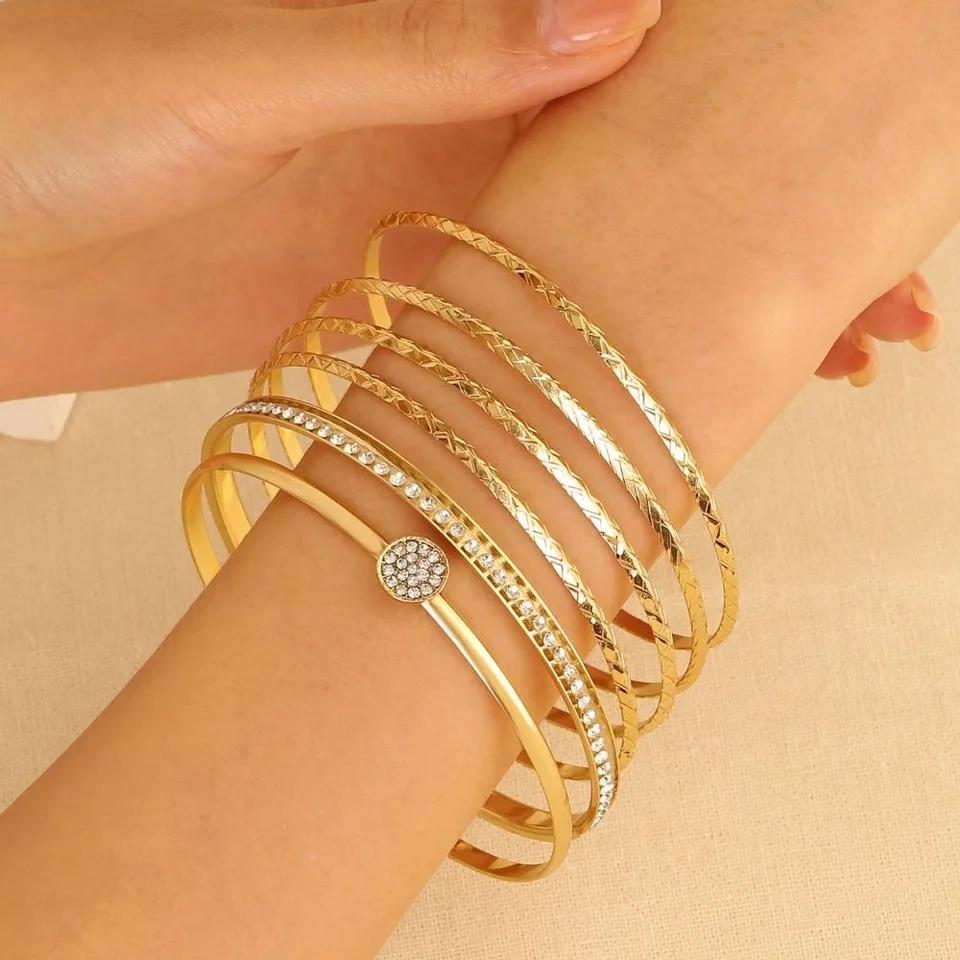Zlatý etnický náramok sada Cool Silver Vintage Hollow Out Bangle Crystal Crystal Rhinestone Wristlet Girl