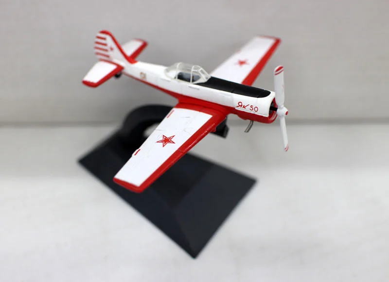 Zriedkavé špeciálne ponuky Klasický sovietsky starý model trénera lietadla Y K-50 Model zliatiny